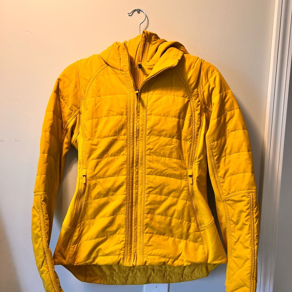 Lululemon another mile jacket